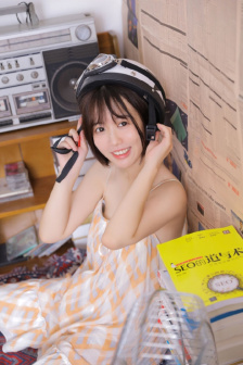 从后面抱着妈妈突然脸一红